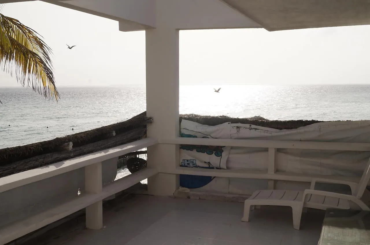 Chichis And Charlies Beachfront Hotel Isla Mujeres